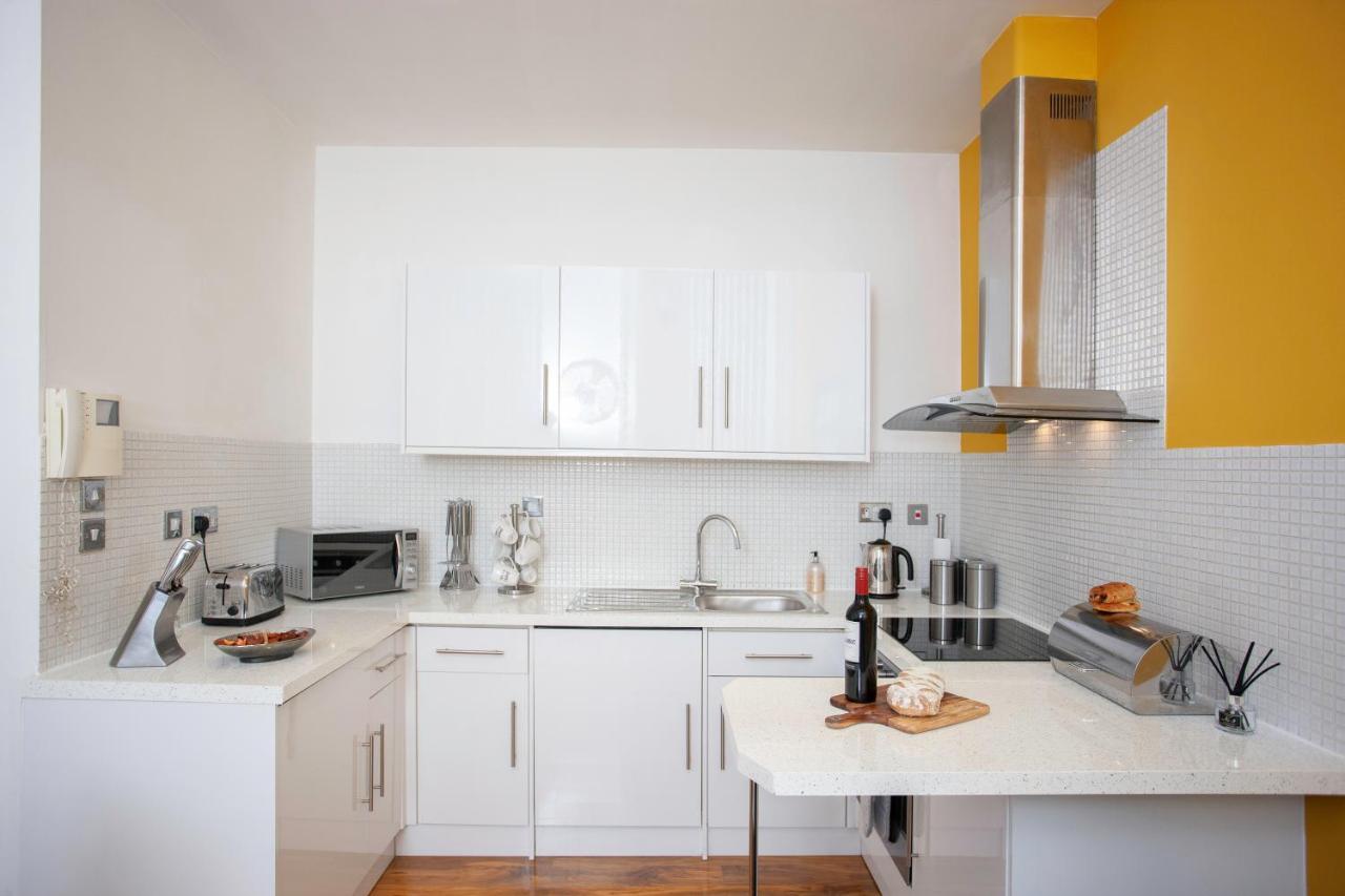 Apartment Oakstays Centre Gem *